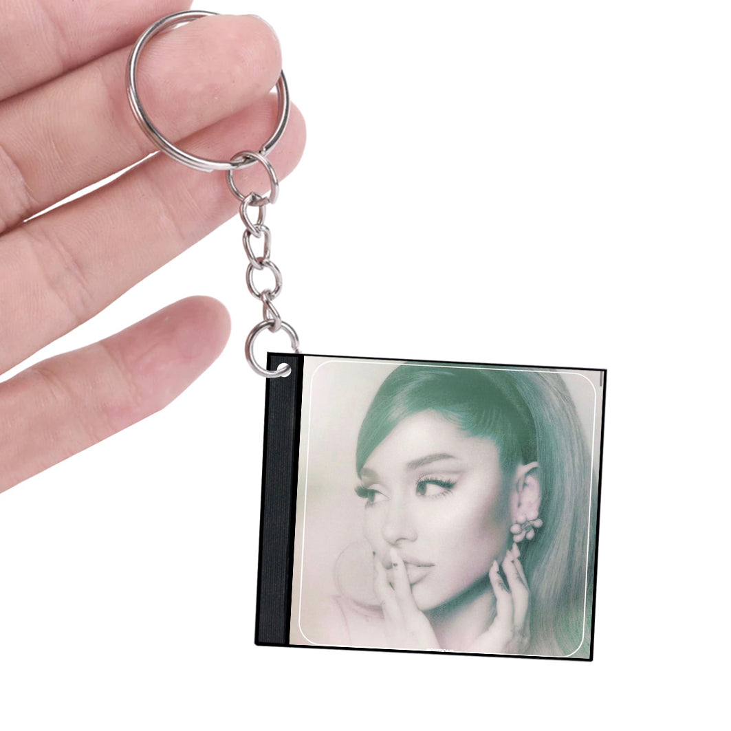 ストラップ Ariana Pip ariana grande hot keyring